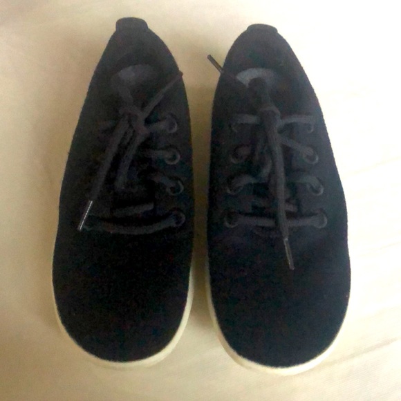 Allbirds Women’s Wool Runners - True Black (Cream Sole) Size 7 - Picture 4 of 7